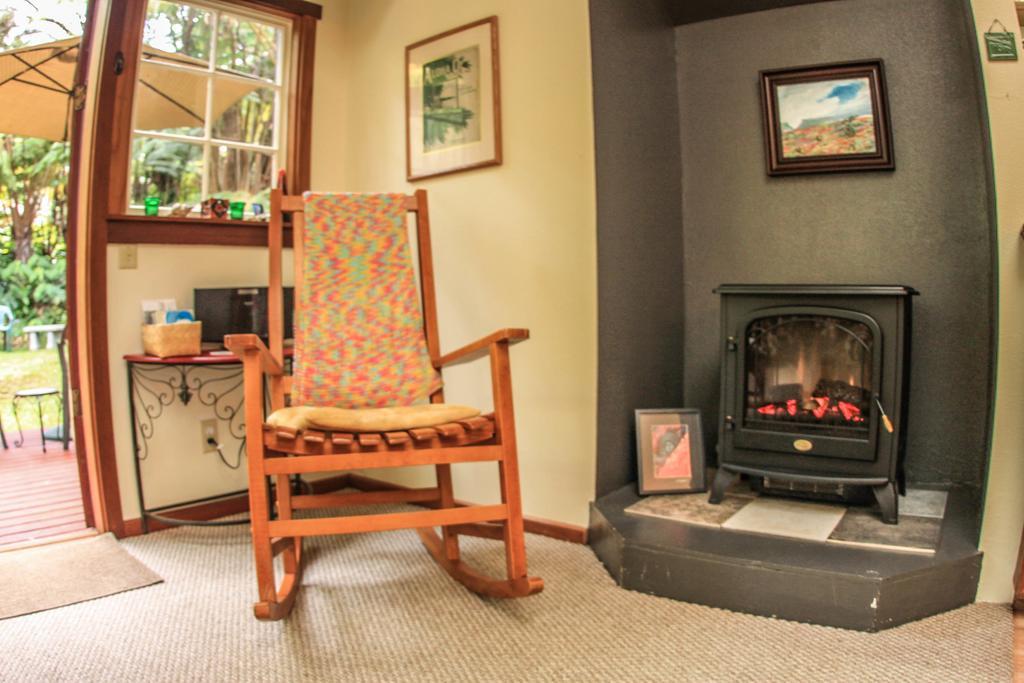 Ferny Hollow: Romantic Rainforest Cottage Volcano Exteriör bild